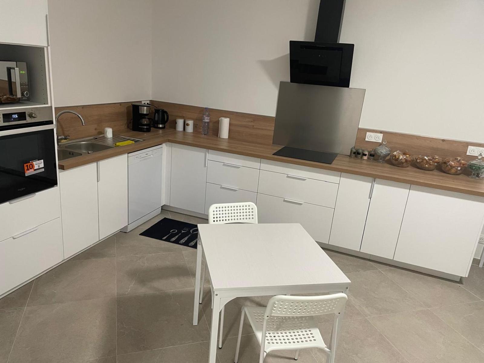 Exceptionnel Versailles Apartment *